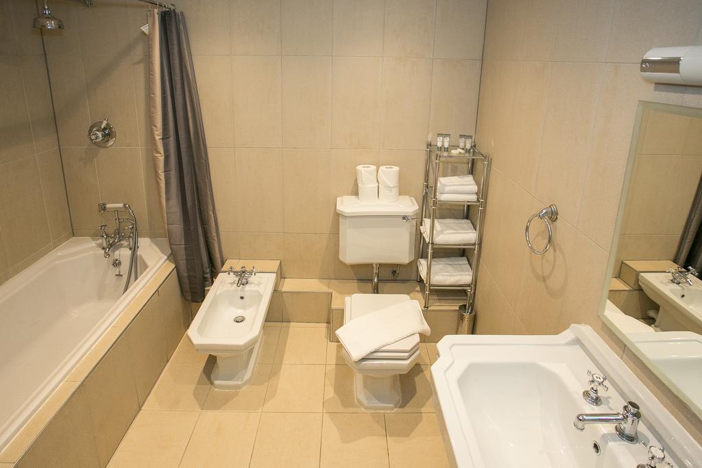 O'Connell Bridge Apartments Dublin Exterior photo